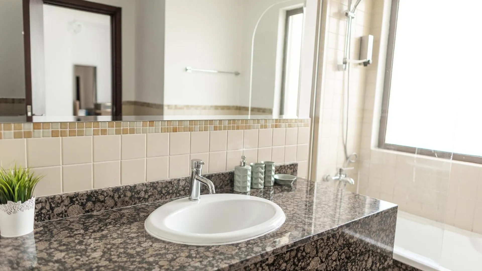 Bahar Apartments On Jbr By Happy Season Dubai 0*,